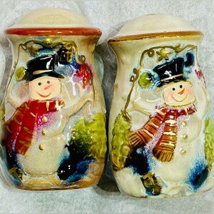 Christmas Salt & Pepper Shakers Snowman Pattern Porcelain